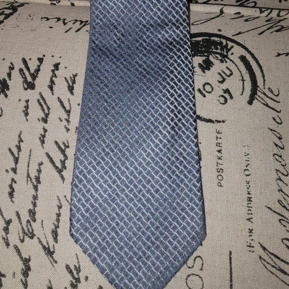 Yves Saint Laurent Tie - Picture 3 of 4